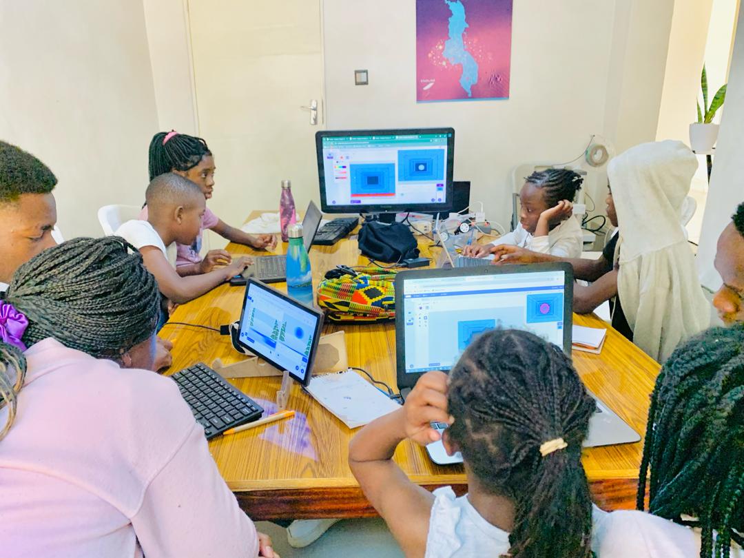 AI & Robotics for Kids